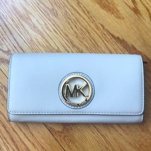 ❗️❗️BRAND NEW MICHAEL KORS WALLET❗️❗️